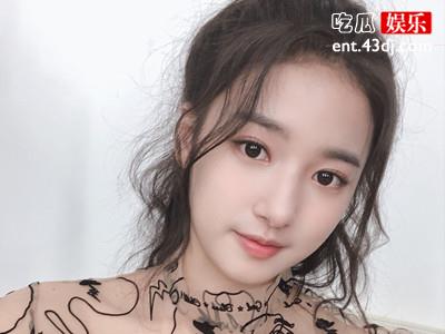 陈昕葳节目现场被公开处刑，机场照片和节目照片对比遭打假！