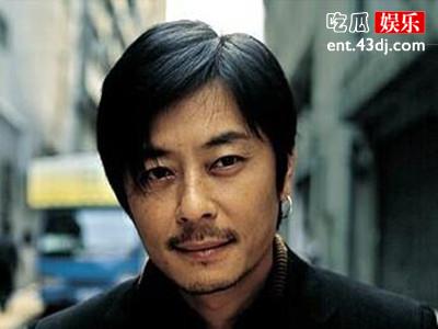 王杰被下毒事件，导致嗓子被废幕后主使和张学友有关？