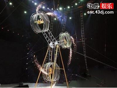 赛车全球直播总决赛开始就出事故，结局并不完美但好在过程还可观！