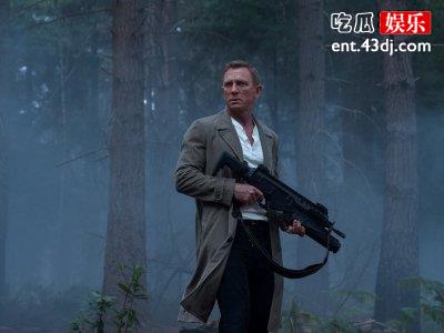 《007：无暇赴死》推迟播出，影迷只能重温海报找乐趣