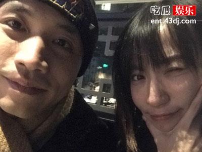 夫妻合体营业自称“脆弱少女组合”，上热搜却遭网友无情吐槽！