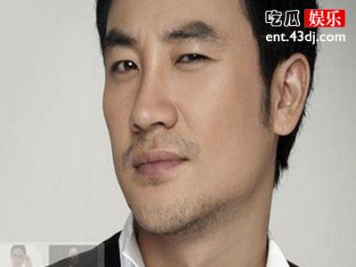 严泰雄现在的状况怎么样了？他的丑闻都是真的吗揭秘一下