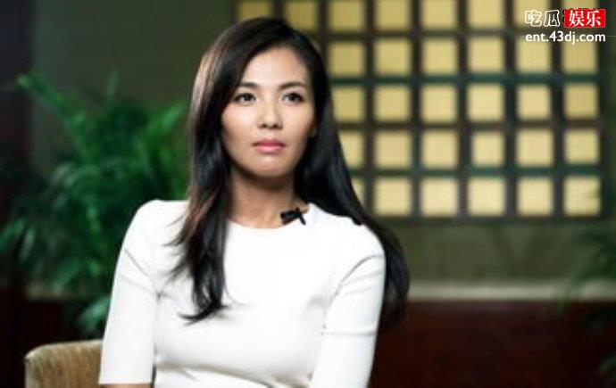 刘涛是一位深受观众喜爱的演员，如今一家四口温馨而幸福