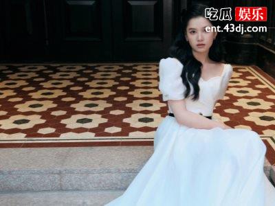 “最干净”女演员被富豪追求整十年才同意，今36岁依旧是小公主！