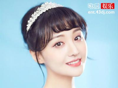 郑爽直播出意外，情绪失控是为粉丝鸣不平？