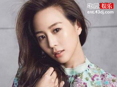 短发配红唇，张钧甯拳击造型气场满分掌控全场！