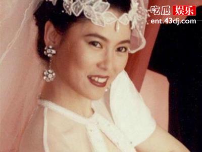 官晶华感情过往起底，为何嫁给二婚的郑少秋？