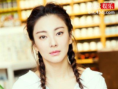 张雨绮变笨蛋美女？御姐人设崩塌了但却圈粉无数