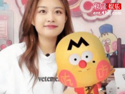 李佳琦直播忘开美颜功能，虽显憔悴但好底子却扛住了真实镜头