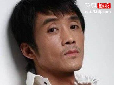 80后的摇滚之王，现如今依然有粉丝买票替他唱歌！
