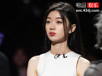 声生不息单依纯唱爱与痛的边缘 其粤语发音获赞很标准