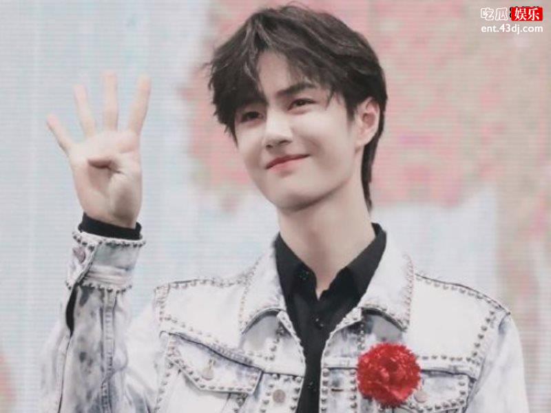 《天天向上》王一博张天爱，王一博直男一眼辨识出头盔牌子！