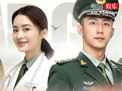 李沁出演中版《太阳的后裔》女主，与搭档黄景瑜有CP感
