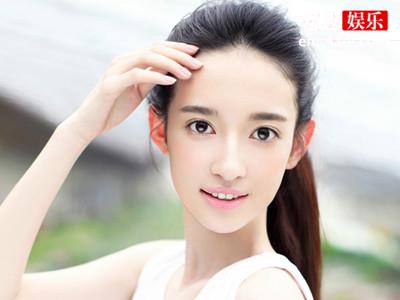 康宁家庭背景被扒，原来是混血美女？