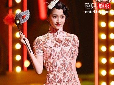 《王牌对王牌》绝美旗袍秀，关晓彤的造型惊艳众人