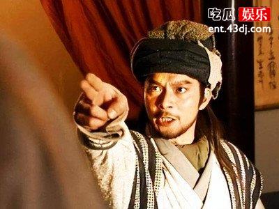 黄日华版本的乔峰很经典，戴帽子的原因竟还有这个用途