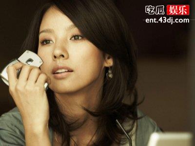 她被男神当众亲吻，李孝利凭什么颠覆时代审美观！