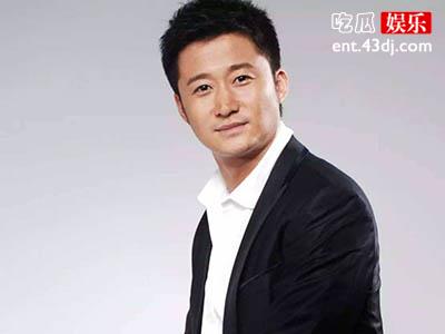 “硬汉”吴京表面是钢铁直男，背地里居然是这样的搞笑男！