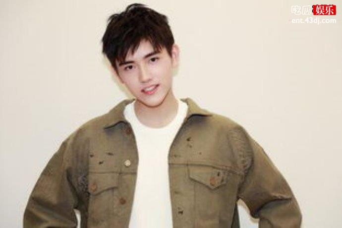 陈飞宇准时给陈红庆生，粉丝大喊：“婆婆生日快乐”