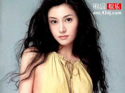 李嘉欣演绎经历起底，其出演的三级电影叫什么？