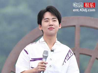 郭麒麟专属BGM出现在跑男现场，为何网上反应那么大？