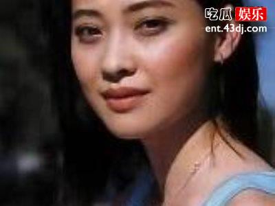 梅婷在电视剧《在远方》当中的表现精彩，受到观众认可