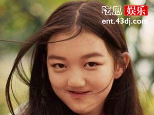 李嫣与闺蜜拍写真 年纪轻轻气质出众有人看错是汤唯