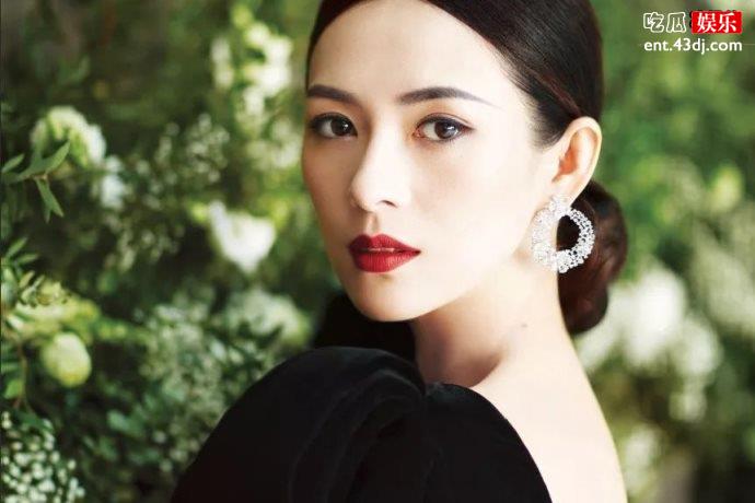 章子怡被曝怀三胎，微博晒女儿撸猫照难道是预示着新生命到来？