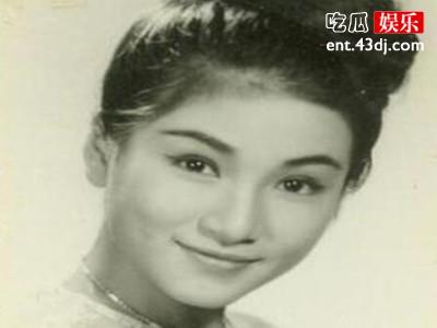 “华老夫人”郑佩佩 周星驰年过70的老搭档
