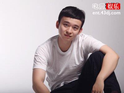 董子健零点为孙怡庆生，发图配文吸睛离婚传言是假？