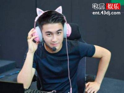 何猷君与儿子温暖互动，20亿豪宅堆满杂物生活气息浓郁