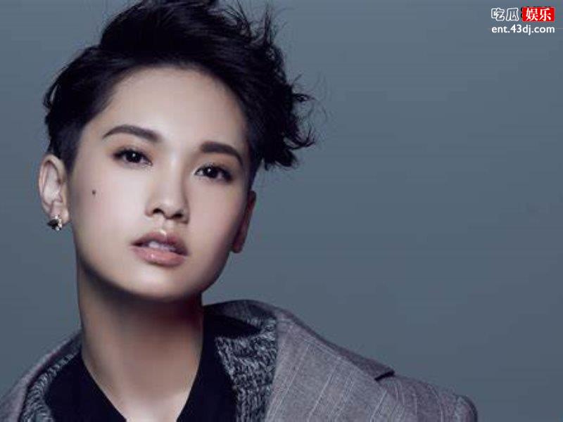 杨丞琳虽为人妻颜值身材依旧保持，少女感状态令人羡慕