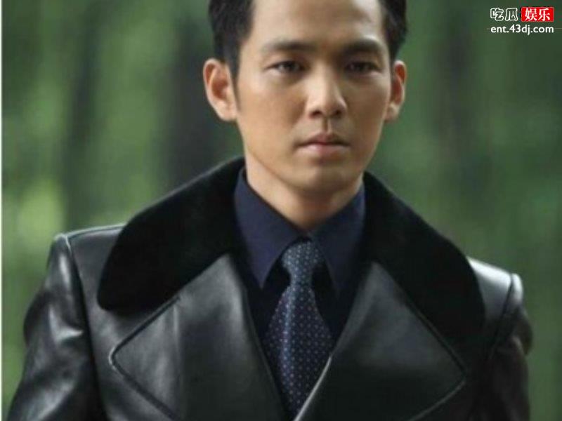 钟汉良终于有新作了，将扮演钢琴王子搭档古装美男乔振宇