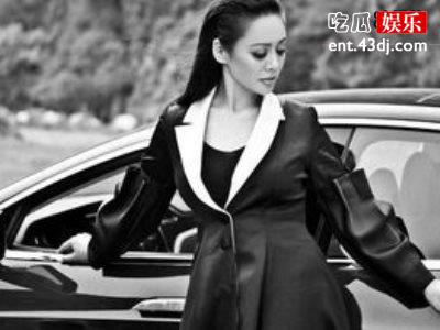 宁静晒儿子弹吉他视频，被称赞宝宝的宝宝很优秀谈及儿子很温柔