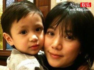 魔童患有自闭症吗？ 为什么张智霖袁咏仪的儿子叫魔童