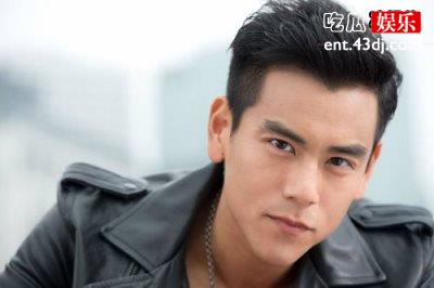 辟谣、捐款鼓励抗疫“战士”，彭于晏的温暖举动感动所有人