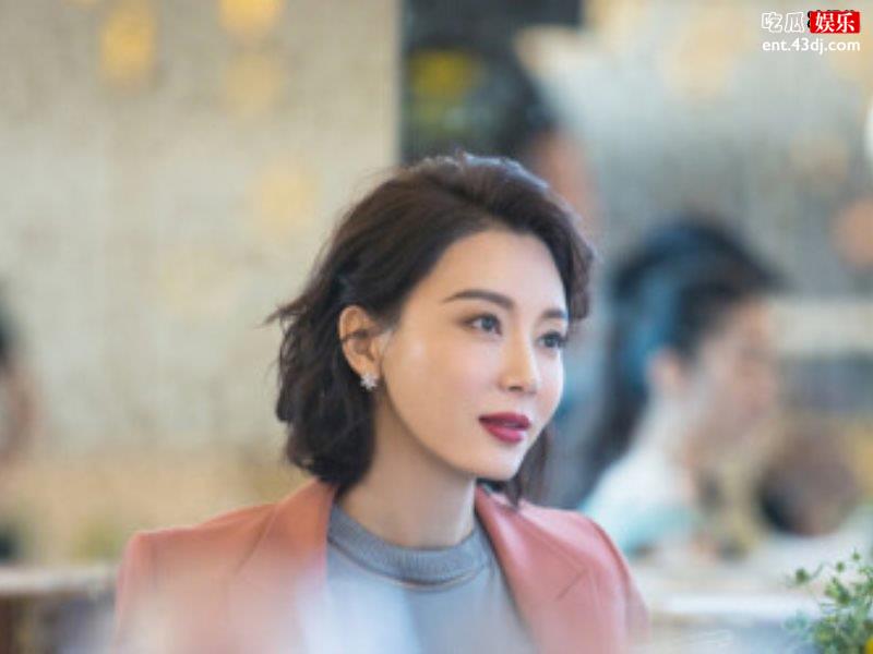 王森是一个敬业的演员，为了出演《完美关系》减重近20斤