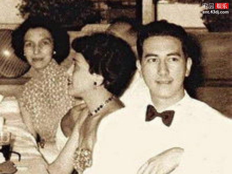 偷吃事件反转了？赌王儿子自曝早已离婚如今送前妻回娘家！