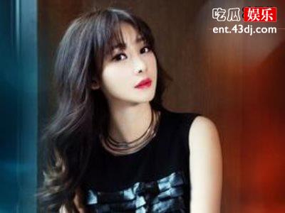 柳岩不仅是一位优秀的演员，曾经还有过当主持人的经历
