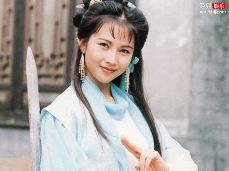 张晋蔡少芬公开秀恩爱，娘娘愿意为老公去学习咖啡拉花
