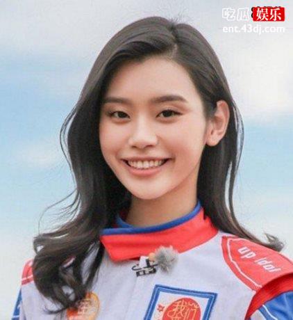 豪门世家多重视孙子奚梦瑶儿子孙辈排名第一，论年龄本应呆最后