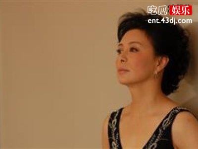 牛奶咖啡偷鸡不成蚀把米？被刘佳内涵《明天你好》也是抄来的