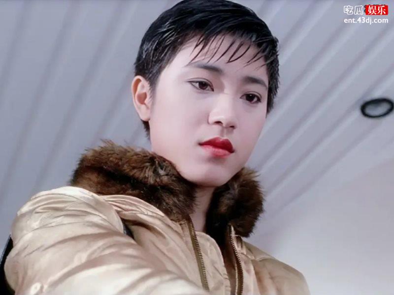 她曾是知名港姐被无数人视为女神，与富豪离婚后生活依旧很奢侈