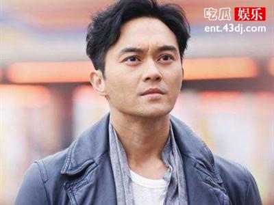张智霖30年没换过化妆师， 被赞是长情的人这位化妆师是谁