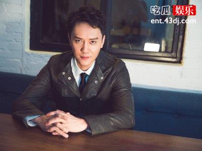 结婚两年冯绍峰疑似情绪崩溃狂删微博，赵丽颖可能真的不爱我
