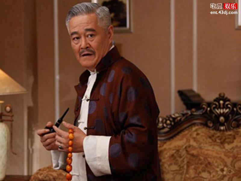 赵本山妻子玩直播，自爆从不跟剧组的原因她才是掌舵人