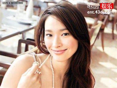 吴佩慈宣布封肚6年4胎却没结婚，纪晓波为何不给女友名分？