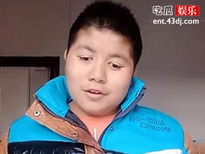 曾磊清华教授讲课在哪个平台直播？他的眼睛是真的吗
