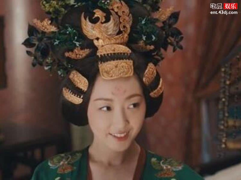 王子健的女朋友原来是绿篱，继《太子妃》大火之后新剧略显沧桑