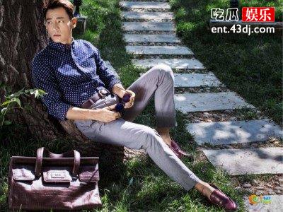 李光洁晒照片，妻子儿子齐出镜“是个小王子”